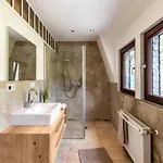 Dom wakacyjny Karbach Mit Gartensauna Und Hot Tub, Eingezaeunter Garten, 4-10 Personen *