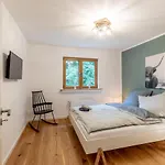 Karbach Mit Gartensauna Und Hot Tub, Eingezaeunter Garten, 4-10 Personen Hirten