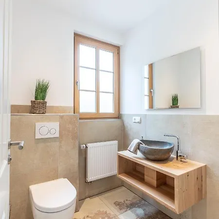 Tatil Evi Karbach Mit Gartensauna Und Hot Tub, Eingezaeunter Garten, 4-10 Personen Mayen