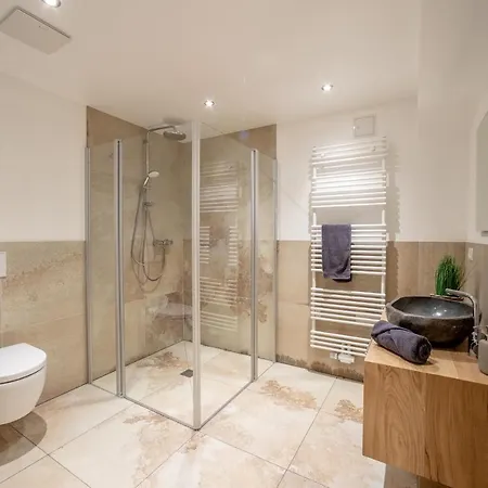 Karbach Komplett Oder Einzelne Wohneinheiten Inkl Sauna Bzw Waldhaeuschen Feriehus Hirten