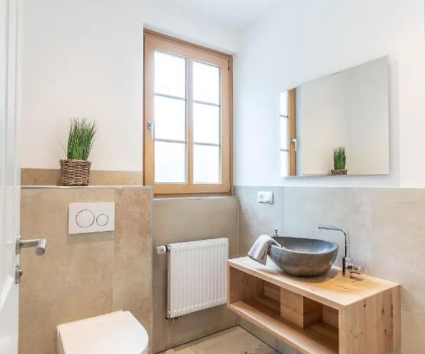 Hébergement de vacances Karbach Komplett Oder Einzelne Wohneinheiten Inkl Sauna Bzw Waldhaeuschen Hirten