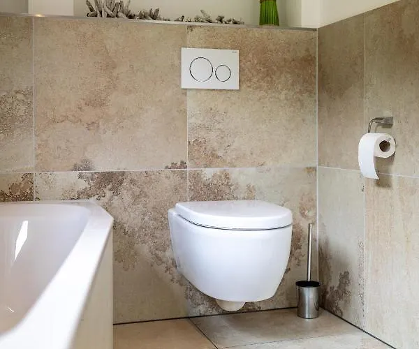 Karbach Komplett Oder Einzelne Wohneinheiten Inkl Sauna Bzw Waldhaeuschen Hirten